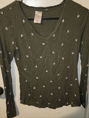 No Boundaries Olive Green Long Sleeve V-Neck Top with Panda Bear Print